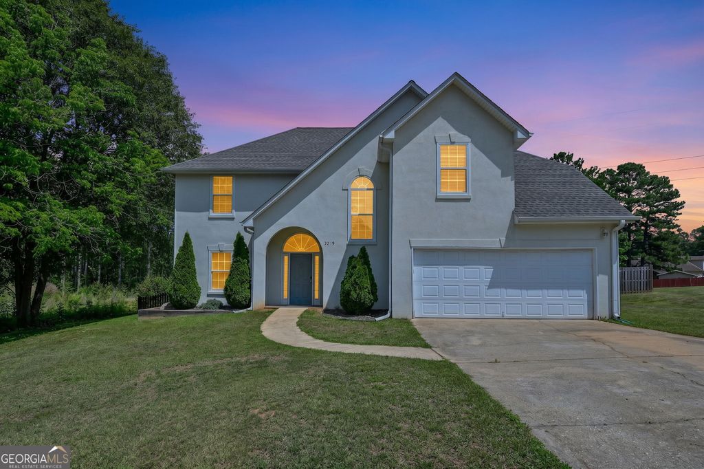 Photo of 3219 Lindas Circle SE, Conyers, GA 30013 (MLS # 10770991)