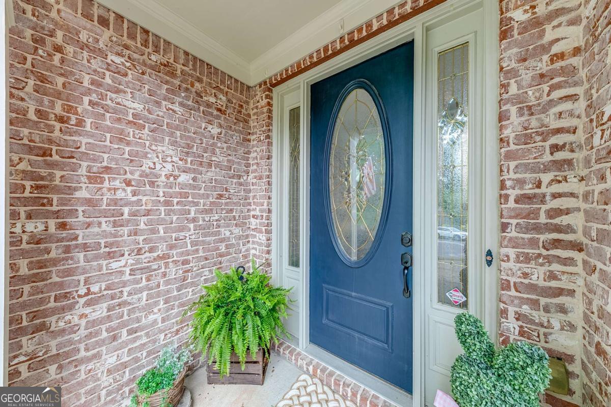 1738 Honey Tree PL