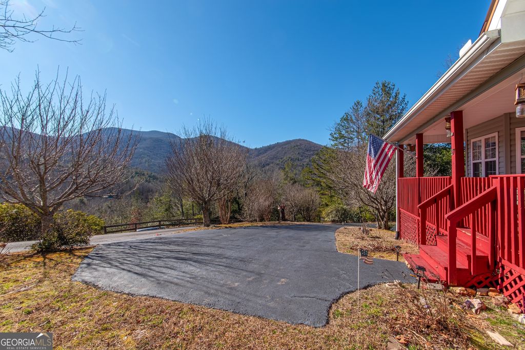 Photo of 27 Sky High Drive, Blairsville, GA 30512 (MLS # 10678835)