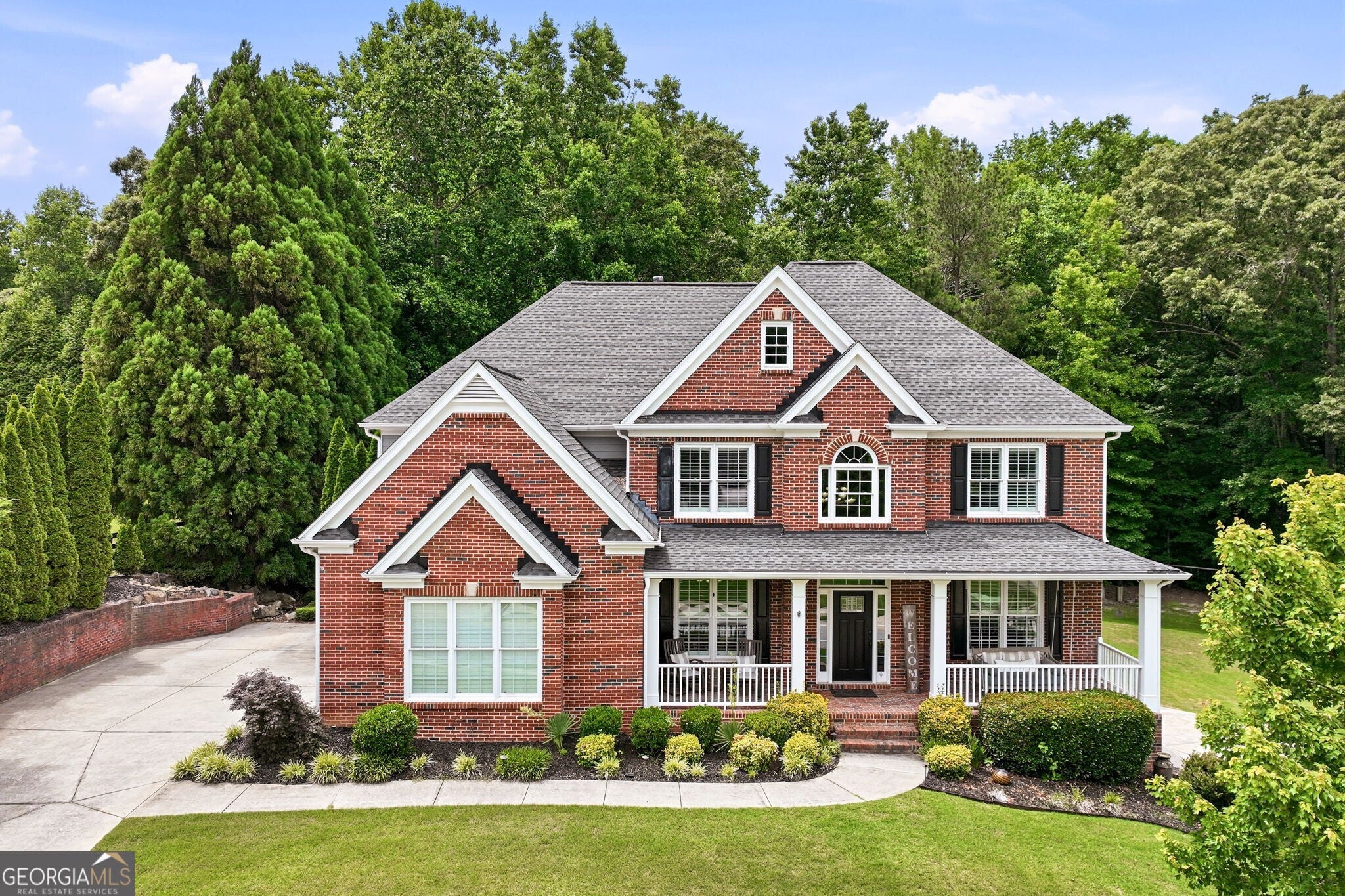 411 Hunting Hills DR