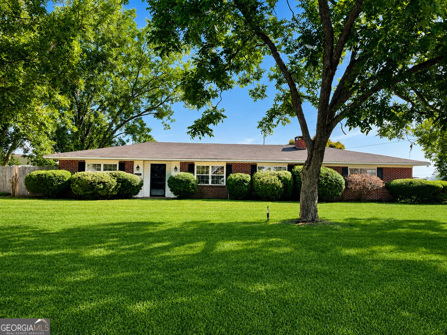 1214 E Barnard Street, Glennville, GA, 30427