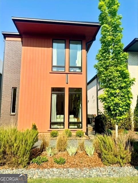 125 Channing LN