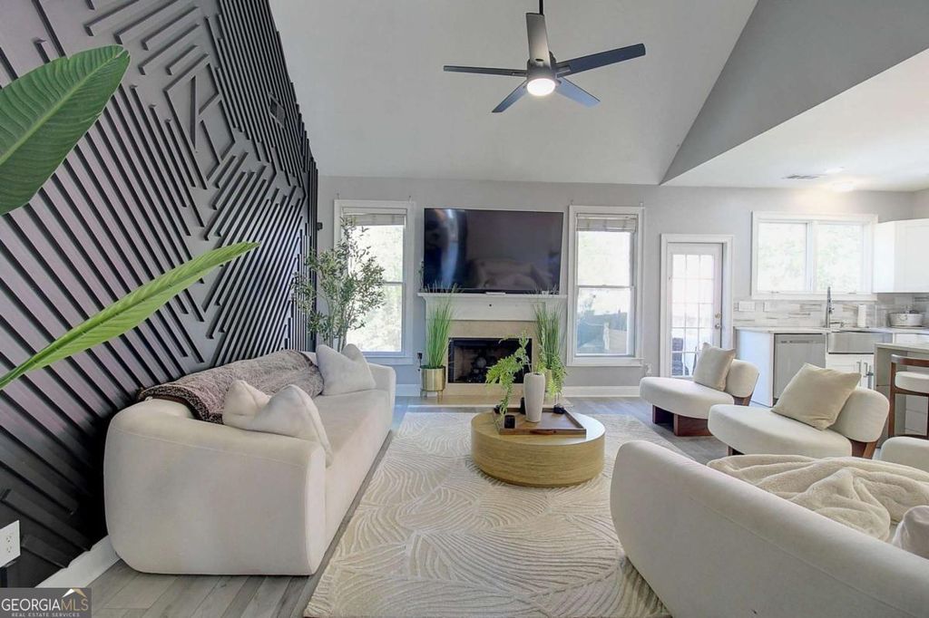 Photo of 3064 Montclair Circle SE, Smyrna, GA 30080 (MLS # 10694984)