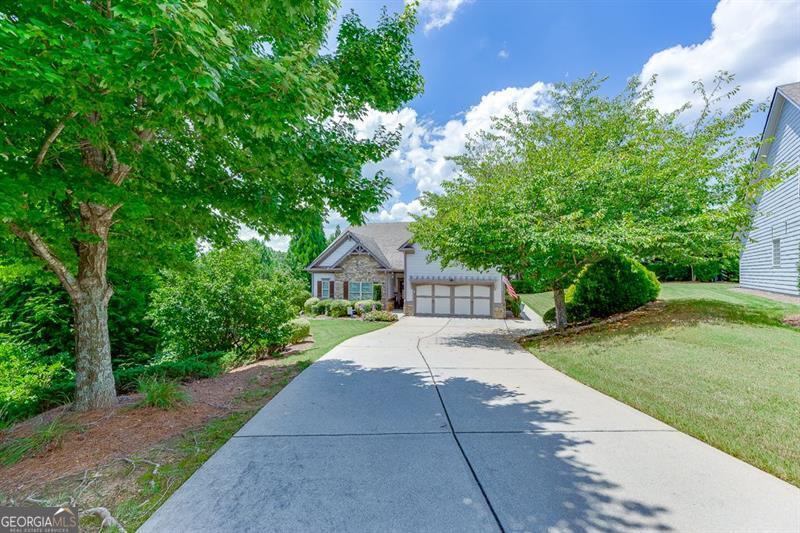 6808 FLAGSTONE WAY
