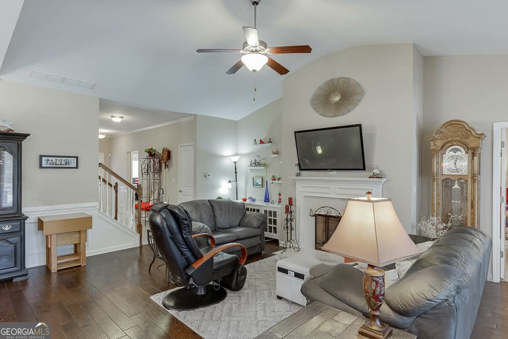 6808 FLAGSTONE WAY