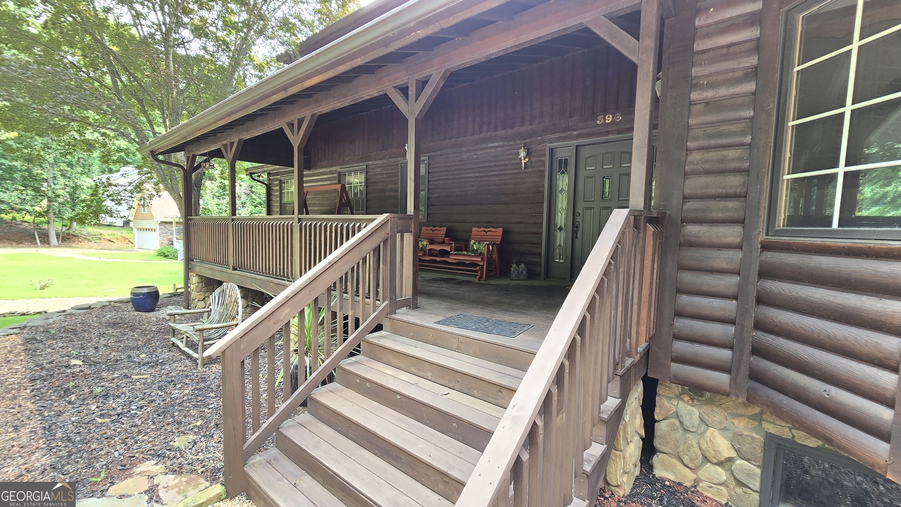 396 Greenleaf DR