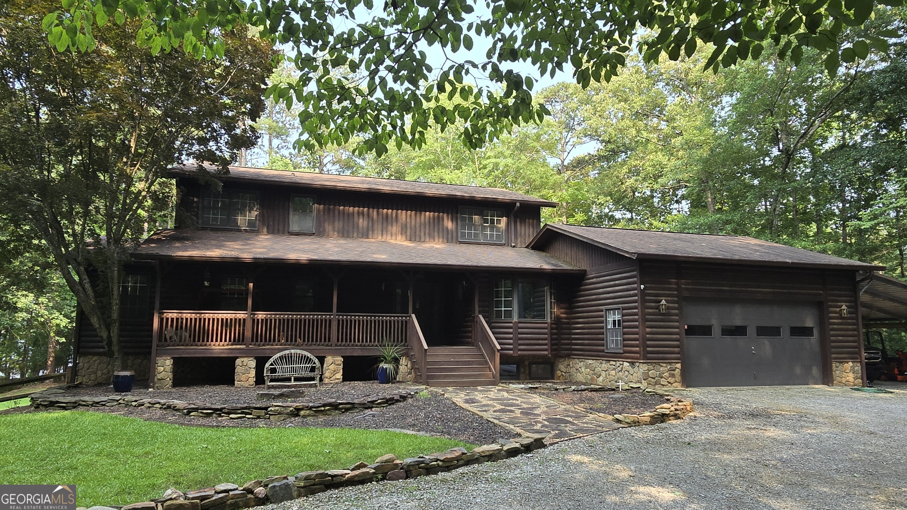 396 Greenleaf DR