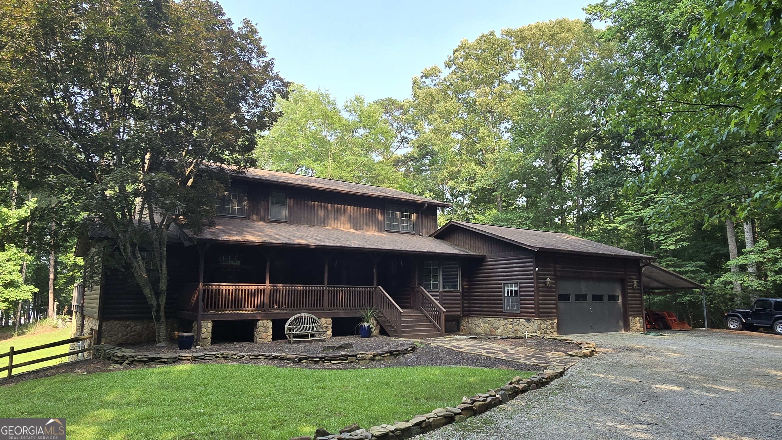 396 Greenleaf DR