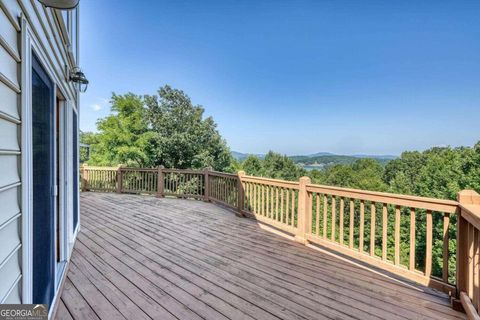 A home in Hiawassee