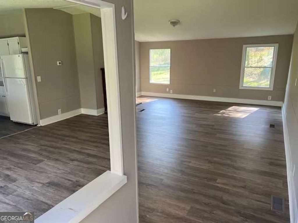 Photo of 6185 Leigh Lane, Gainesville, GA 30506 (MLS # 10722557)