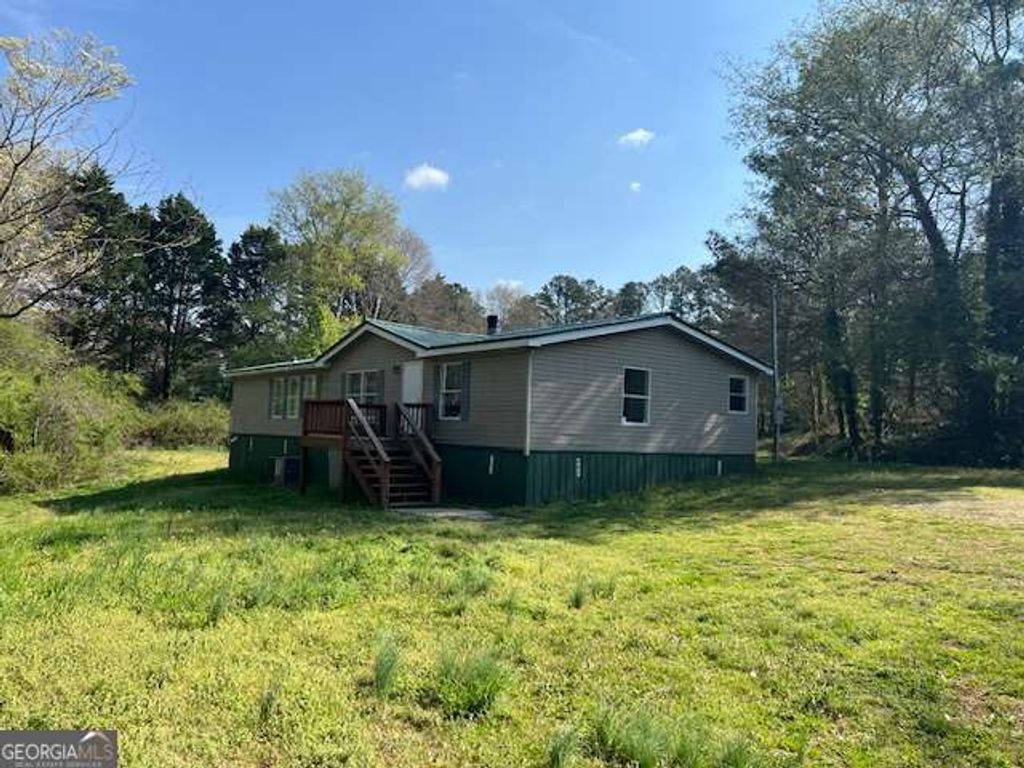 Photo of 6185 Leigh Lane, Gainesville, GA 30506 (MLS # 10722557)