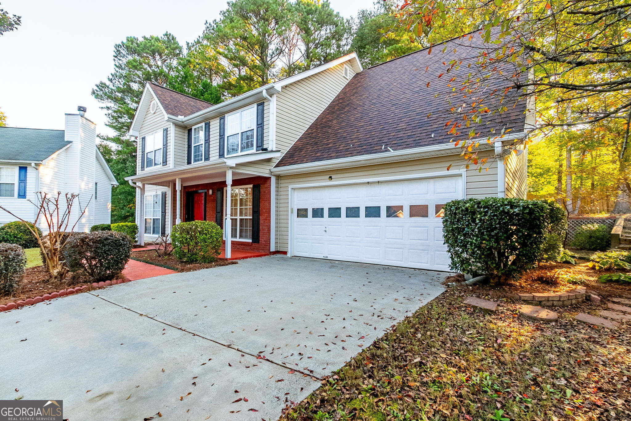 819 Simon WAY