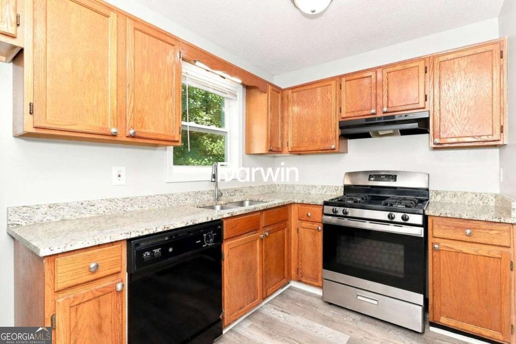 Photo of 229 Hampton Drive, Dallas, GA 30132 (MLS # 10829044)