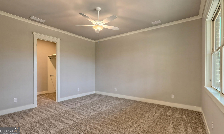 Clarkesville, Georgia 30523, United States, 4 Bedrooms Bedrooms, ,5 BathroomsBathrooms,Residential,Pending,246044