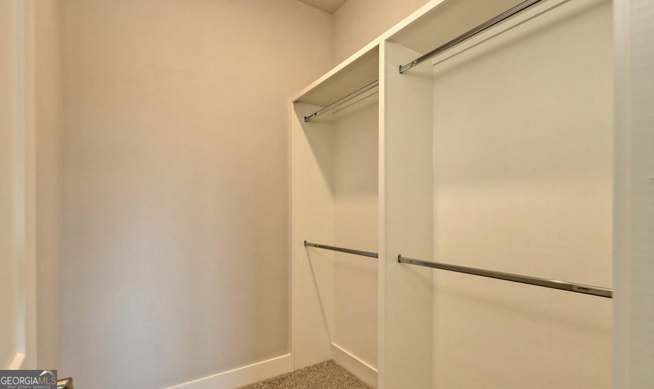 Clarkesville, Georgia 30523, United States, 4 Bedrooms Bedrooms, ,5 BathroomsBathrooms,Residential,Pending,246044