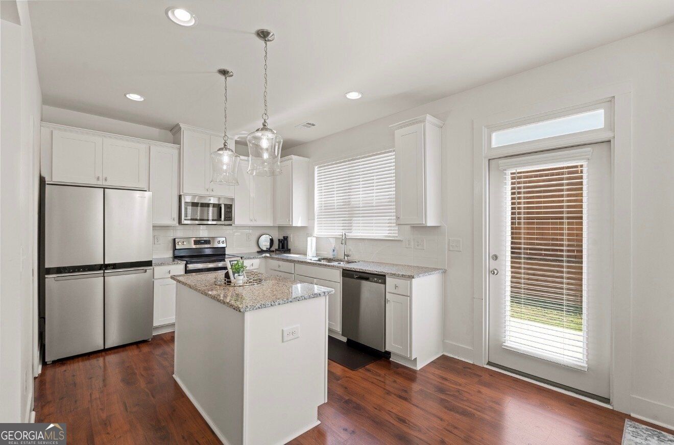 7651 Squire CT