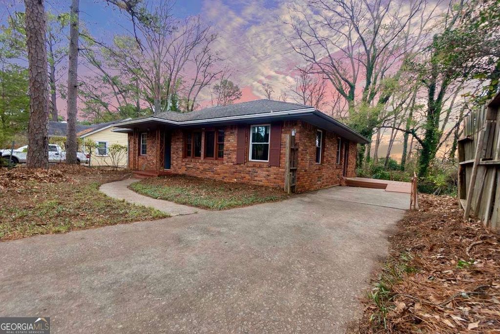 Photo of 3308 Fern Drive, Tucker, GA 30084 (MLS # 10661379)