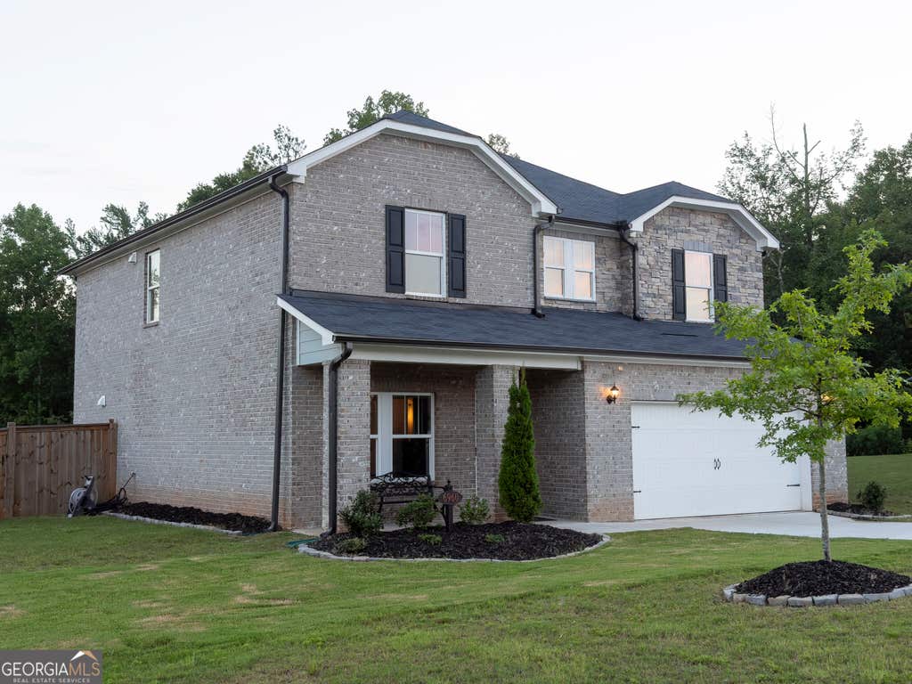 Photo of 6960 Newcastle Court, Fairburn, GA 30213 (MLS # 10826896)
