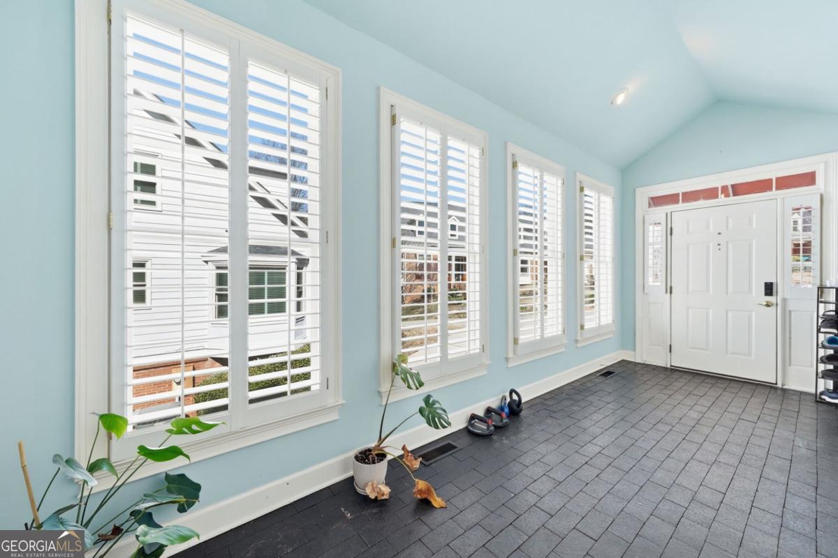 6191 Forest Hills LN