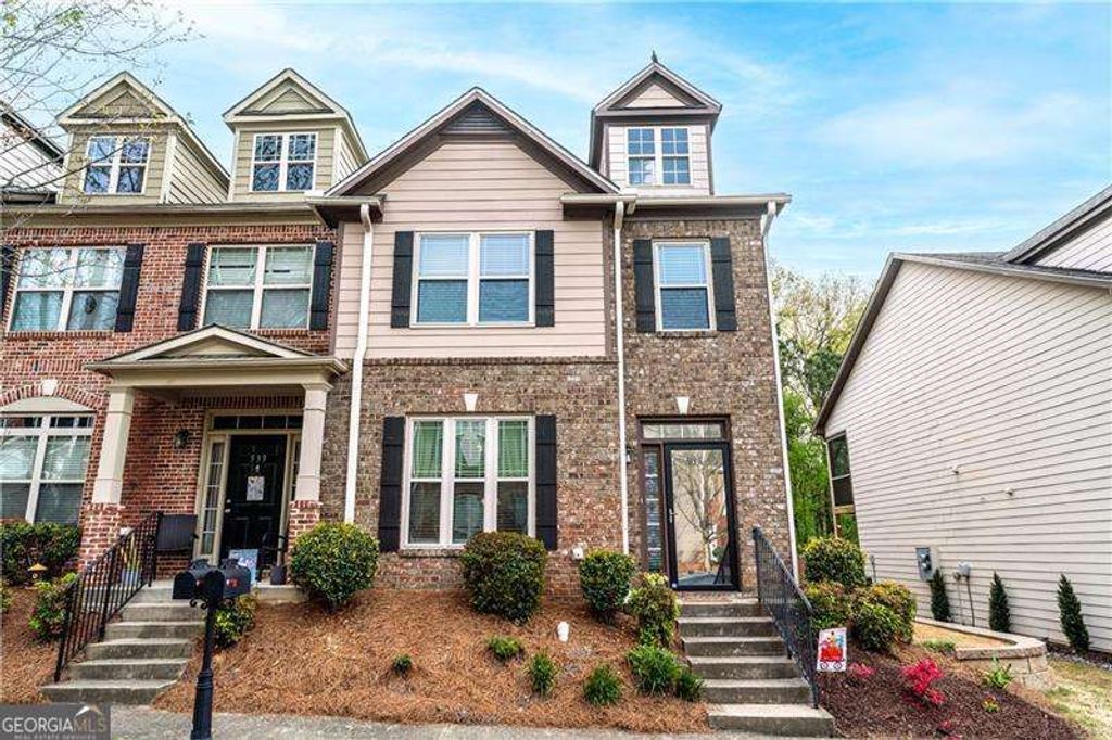 Photo of 535 Ridge View Crossing, Woodstock, GA 30188 (MLS # 10726679)