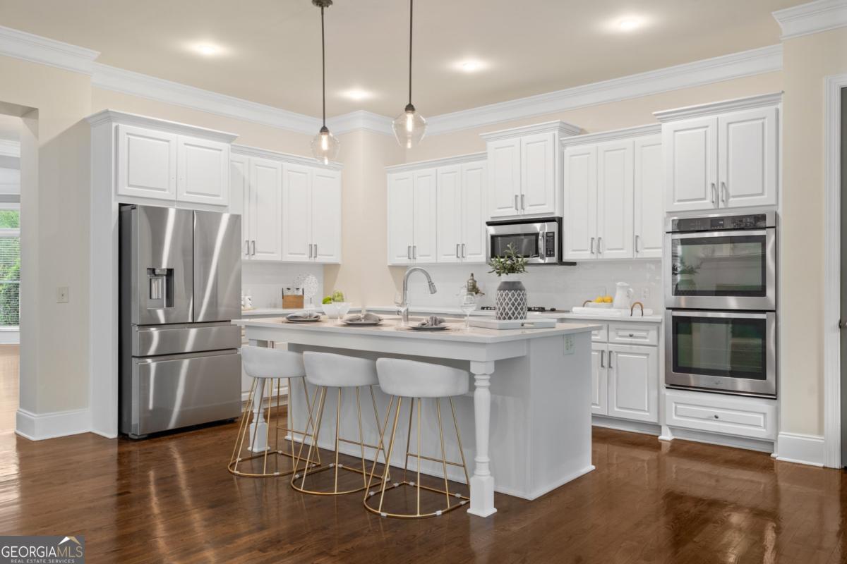 3105 Neal CT