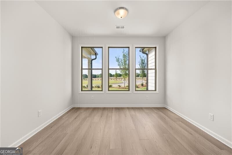 Snellville, Georgia 30078, United States, 2 Bedrooms Bedrooms, ,2 BathroomsBathrooms,Residential,Active,84924