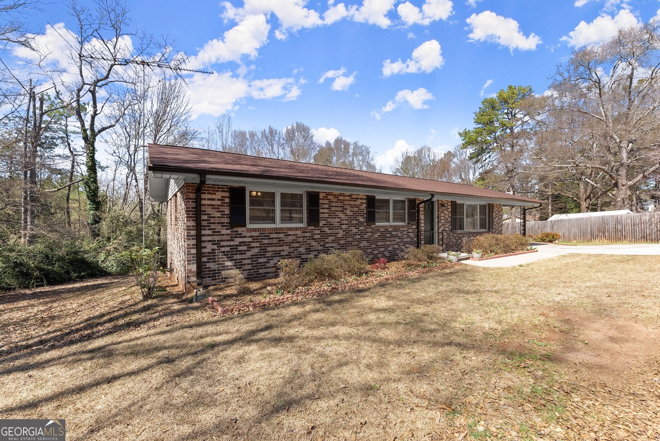 1292 Fernside DR