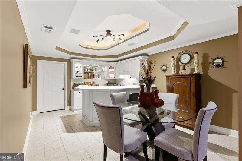 PROVIDENCE LAKE - Residential