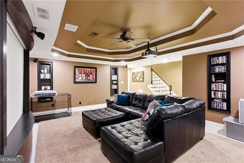 PROVIDENCE LAKE - Residential