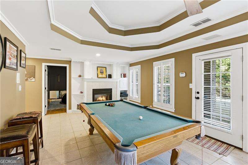 PROVIDENCE LAKE - Residential