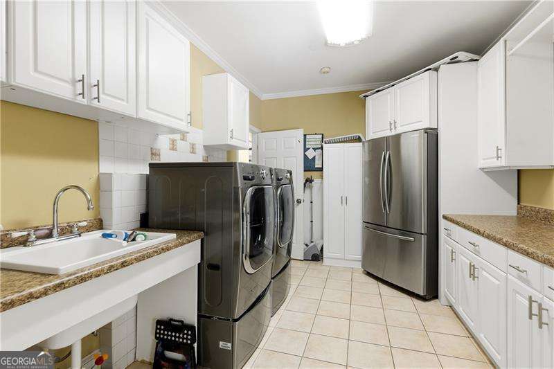 PROVIDENCE LAKE - Residential