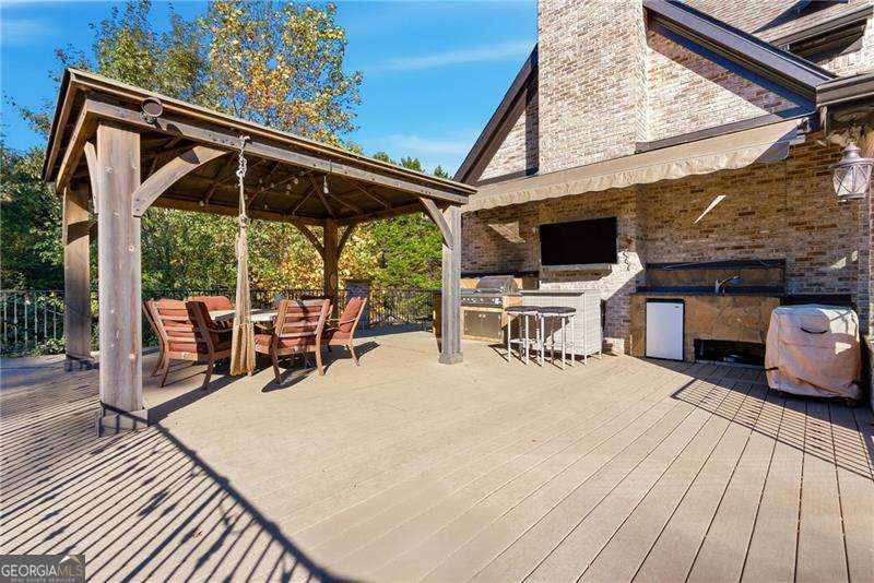 PROVIDENCE LAKE - Residential