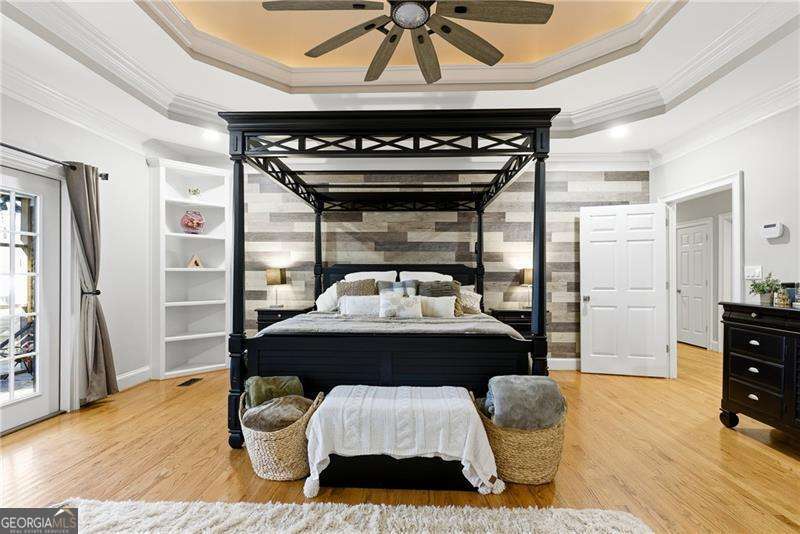 PROVIDENCE LAKE - Residential