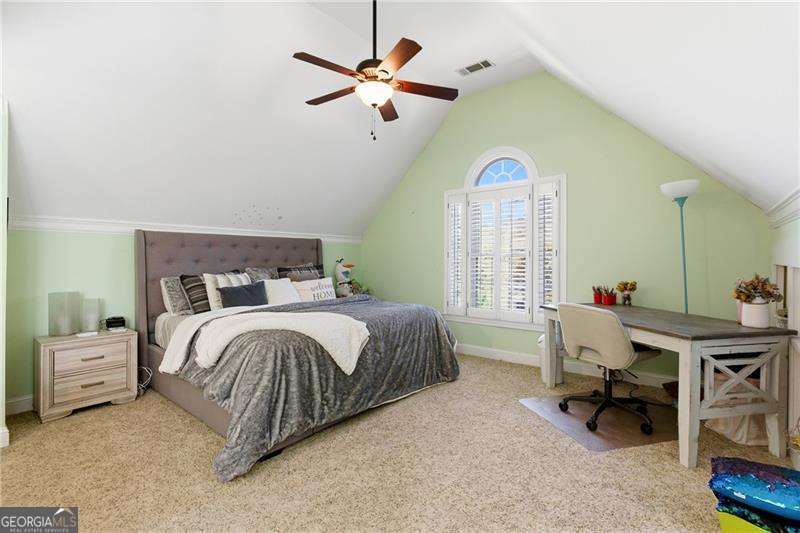 PROVIDENCE LAKE - Residential