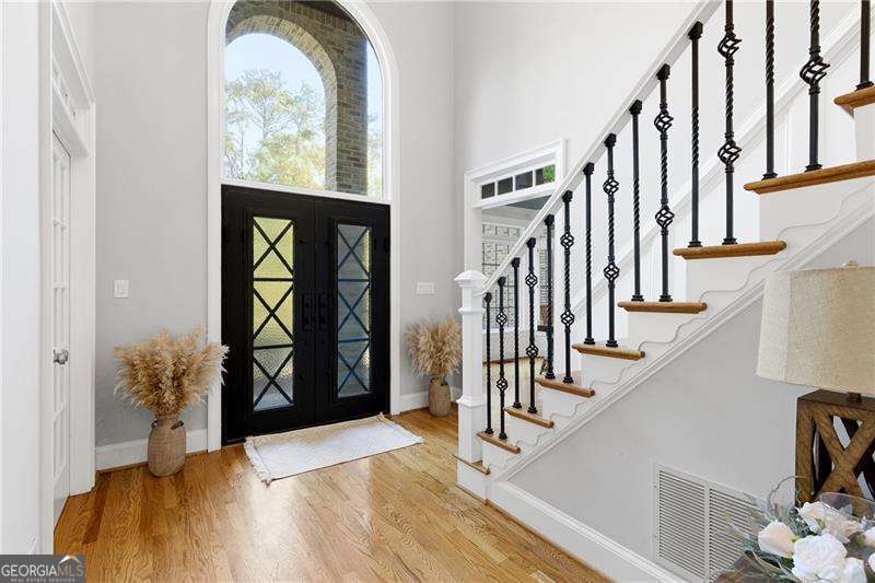 PROVIDENCE LAKE - Residential