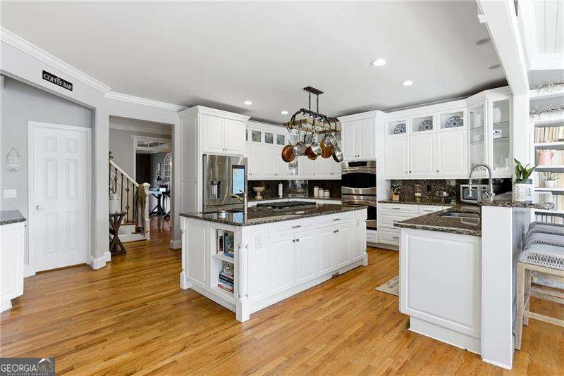 PROVIDENCE LAKE - Residential