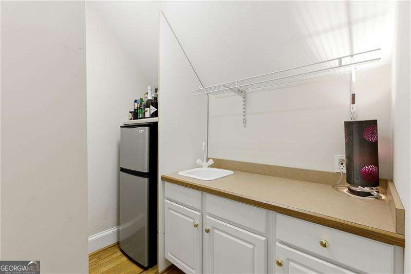 PROVIDENCE LAKE - Residential