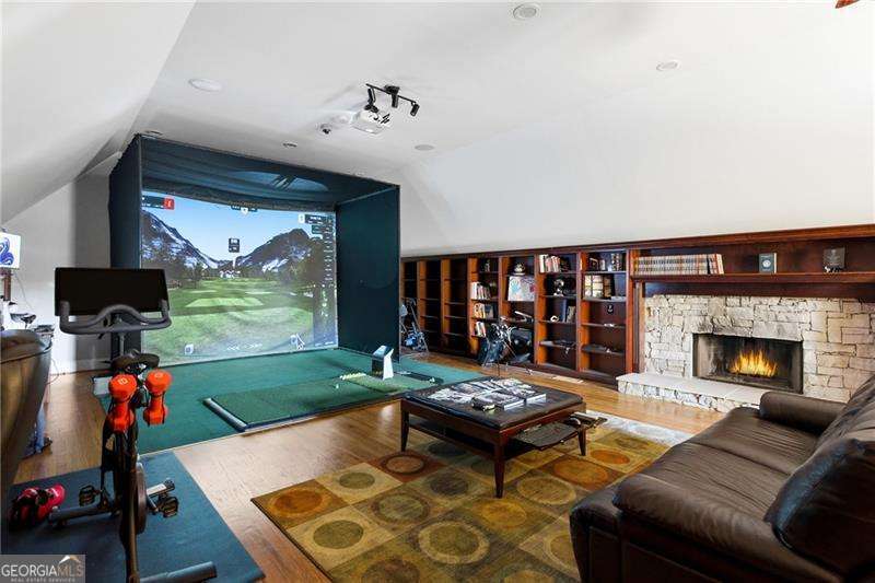 PROVIDENCE LAKE - Residential