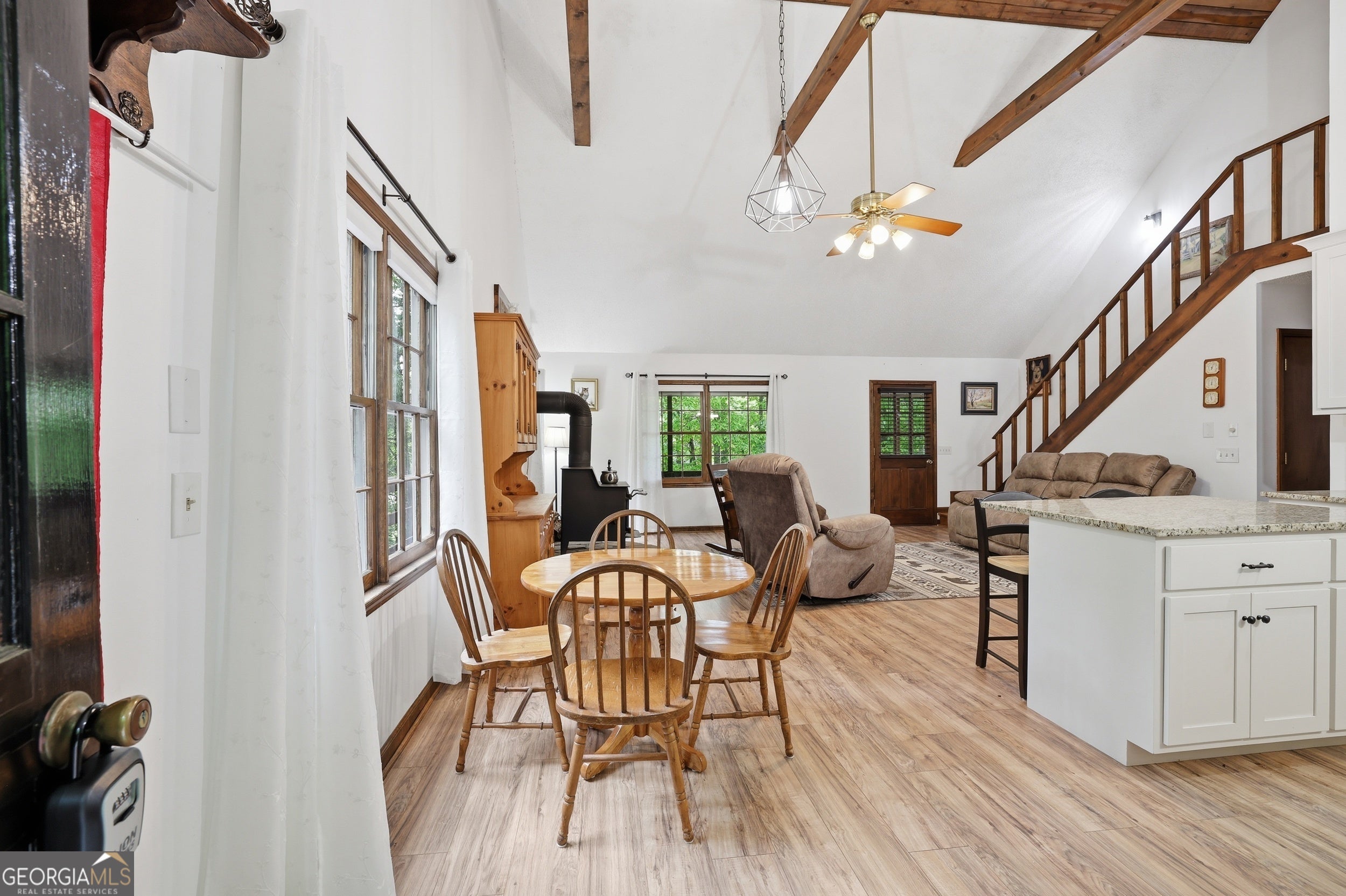 15 Mississippi LN