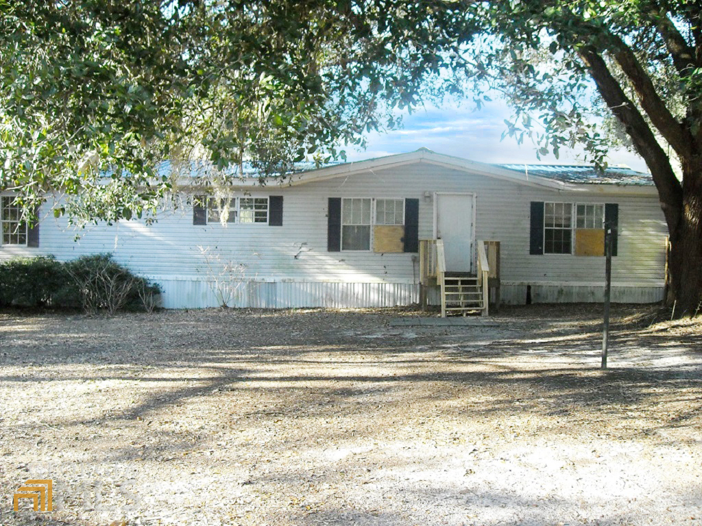 Photo 1 of 20 of 504 E Williams ST mobile home