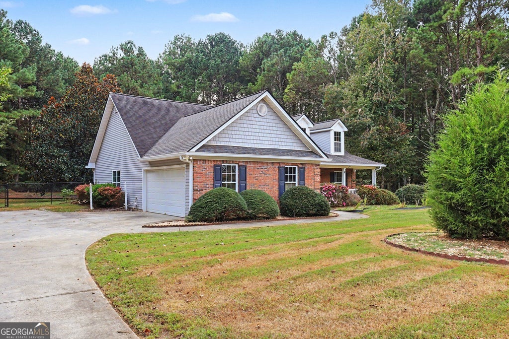 Photo of 2105 Raegan Court, Monroe, GA 30655 (MLS # 10868217)