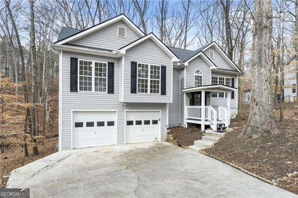 Photo of 184 Pioneer Trail, Dallas, GA 30132 (MLS # 10681988)