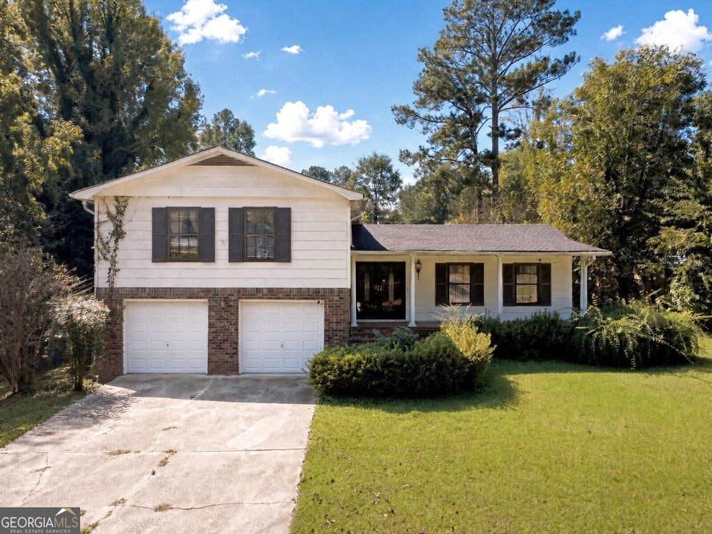 Photo of 1217 Country Pine Drive, Ellenwood, GA 30294 (MLS # 10876693)