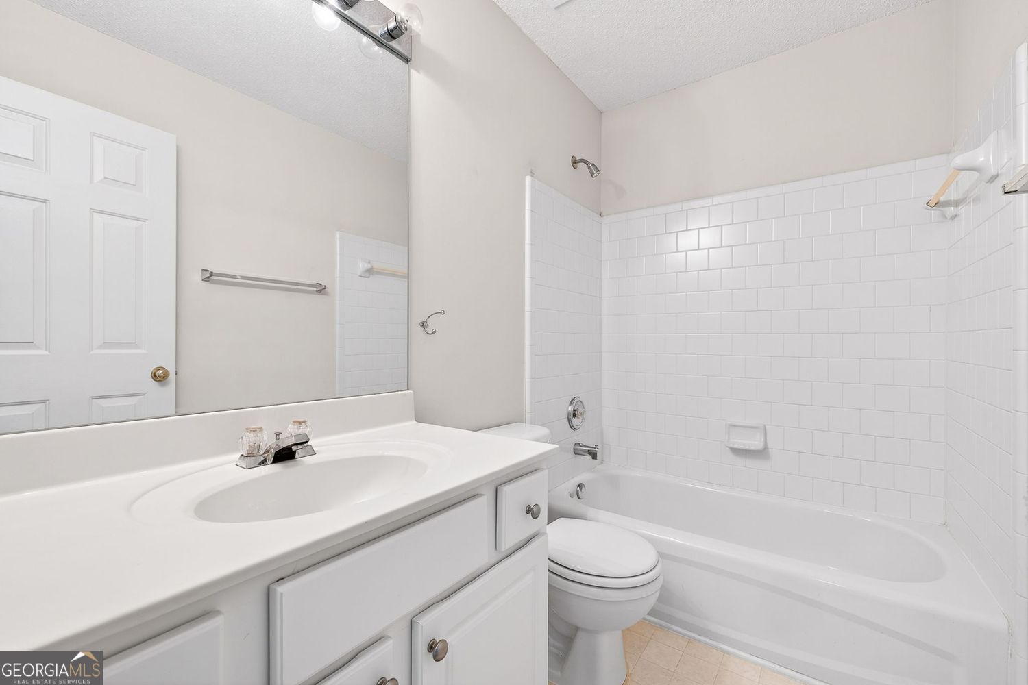 Cumming, Georgia 30040, United States, 3 Bedrooms Bedrooms, ,3 BathroomsBathrooms,Residential,Active,210436