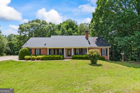 1112 Reno RD Royston GA 30662