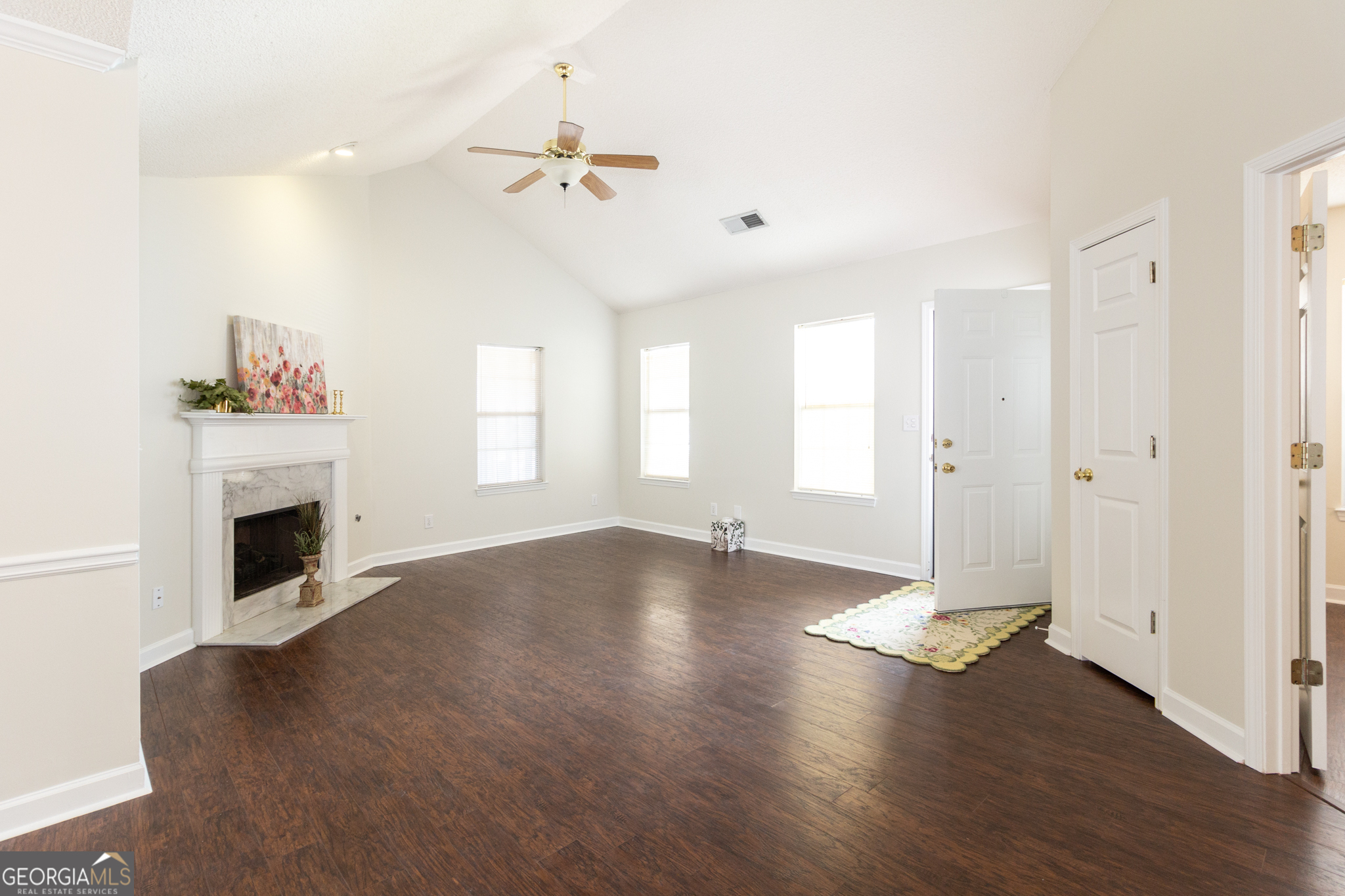 Fayetteville, Georgia 30214, United States, 3 Bedrooms Bedrooms, ,2 BathroomsBathrooms,Residential,Pending,37899