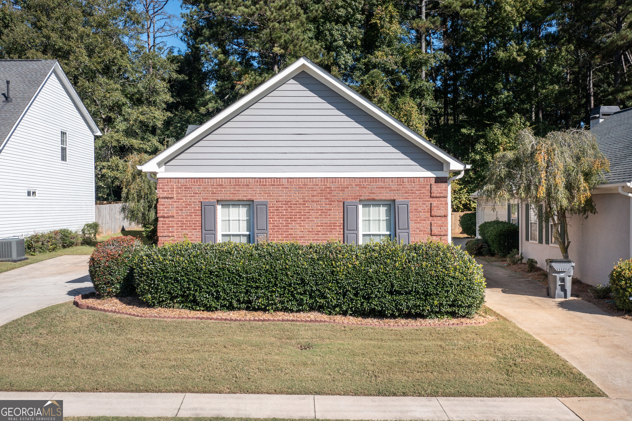 Fayetteville, Georgia 30214, United States, 3 Bedrooms Bedrooms, ,2 BathroomsBathrooms,Residential,Pending,37899