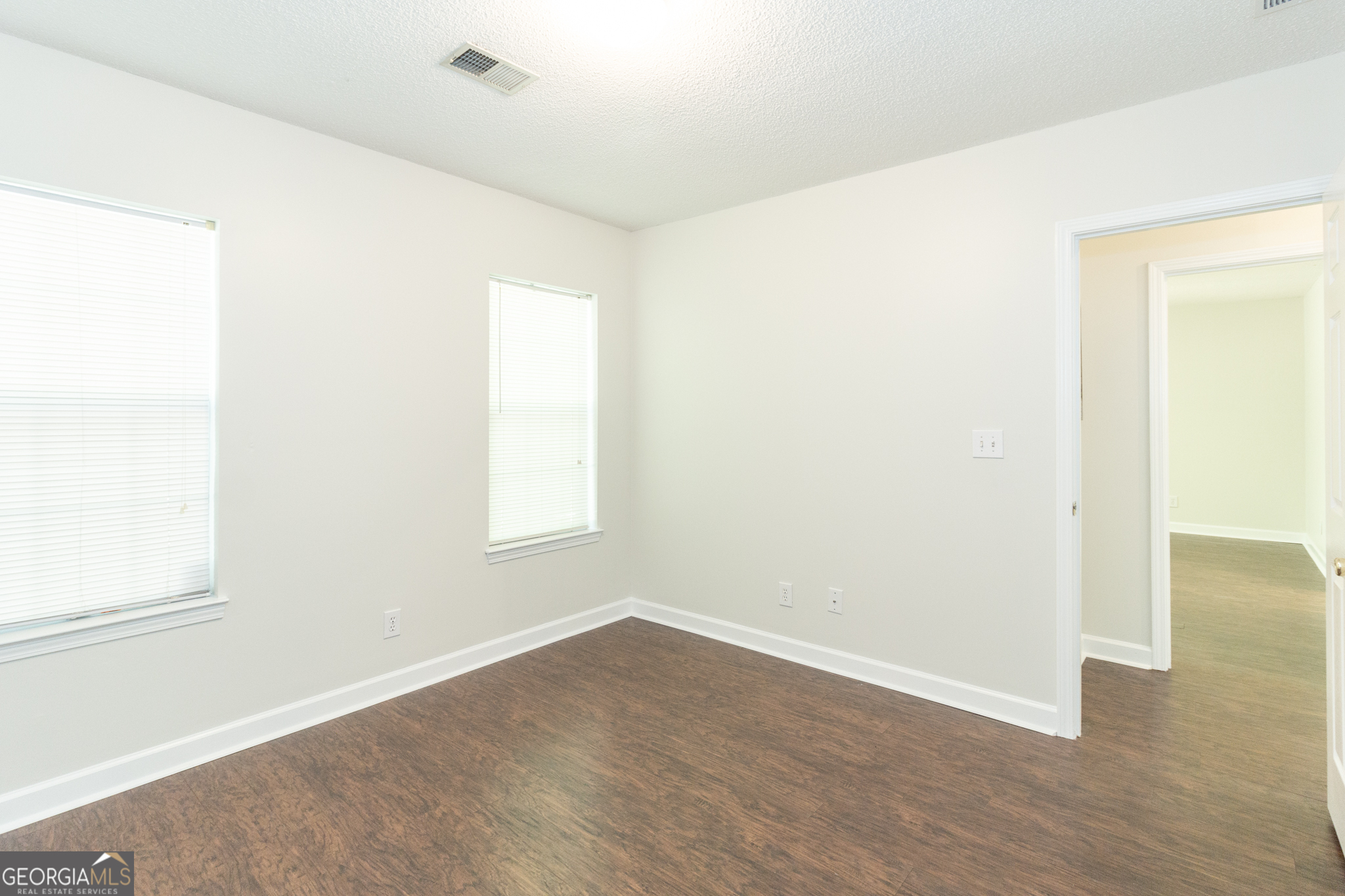 Fayetteville, Georgia 30214, United States, 3 Bedrooms Bedrooms, ,2 BathroomsBathrooms,Residential,Pending,37899