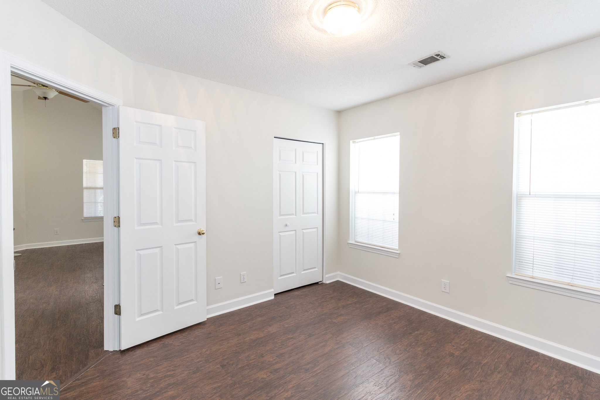 Fayetteville, Georgia 30214, United States, 3 Bedrooms Bedrooms, ,2 BathroomsBathrooms,Residential,Pending,37899