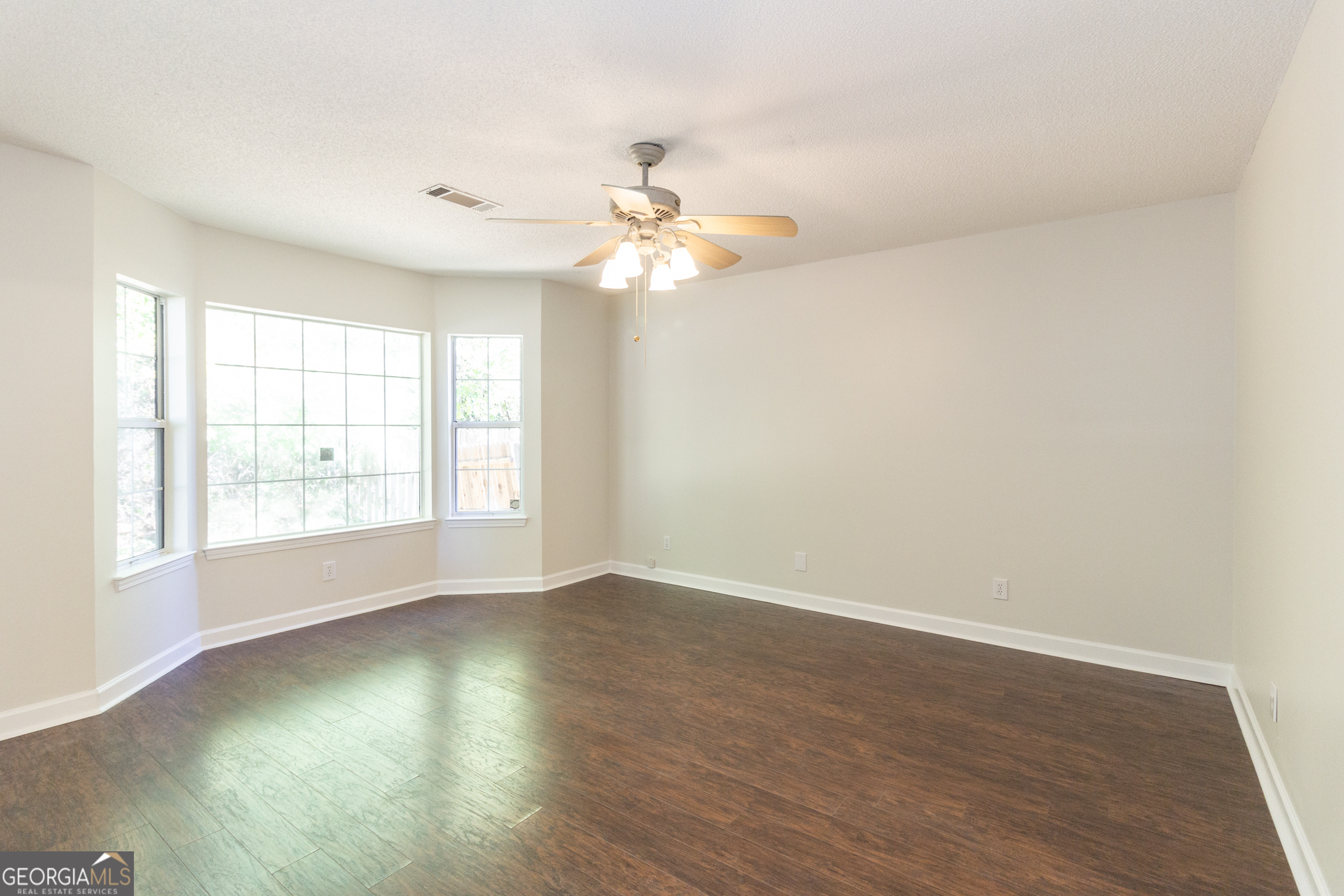 Fayetteville, Georgia 30214, United States, 3 Bedrooms Bedrooms, ,2 BathroomsBathrooms,Residential,Pending,37899